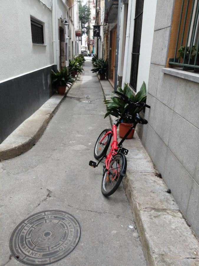 2 Bedroom Large Modern Apartment In Blanes Old Town 50M From The Beach! エクステリア 写真