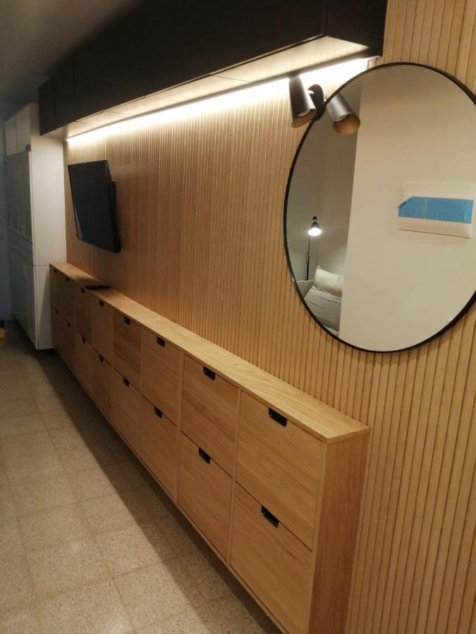2 Bedroom Large Modern Apartment In Blanes Old Town 50M From The Beach! エクステリア 写真